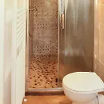 2 Bedroom Cozy In Apartment *